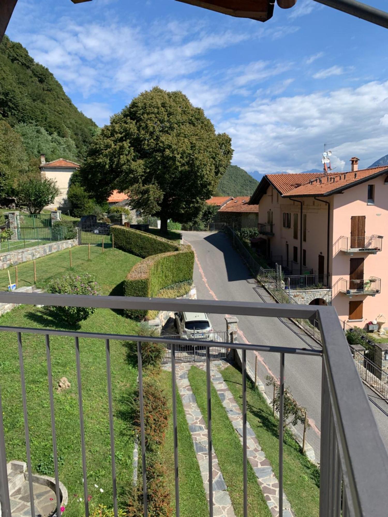 Casa Savina - Stupenda Vista Lago E Monti Plesio المظهر الخارجي الصورة