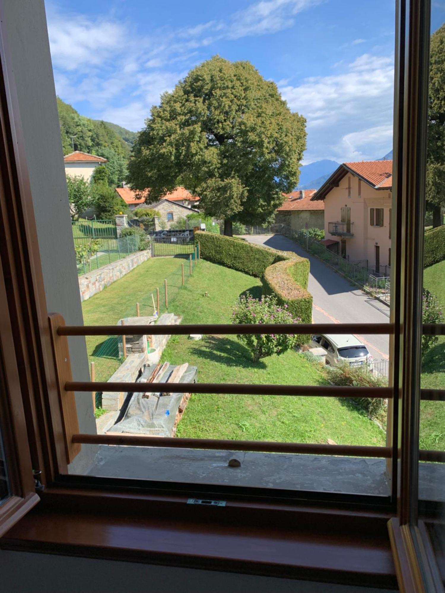 Casa Savina - Stupenda Vista Lago E Monti Plesio المظهر الخارجي الصورة